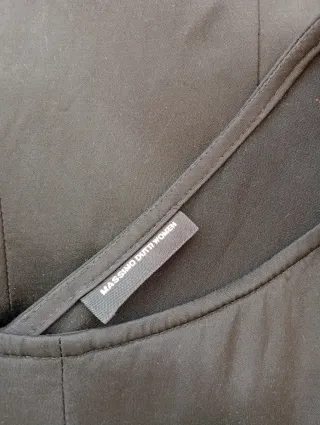 Vestido Massimo Dutti negro evento cóctel