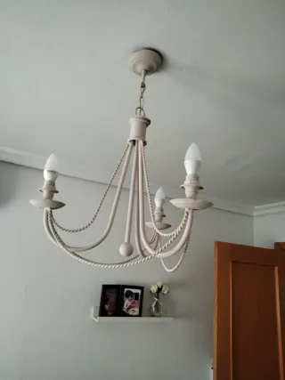 Lámpara de forja beige