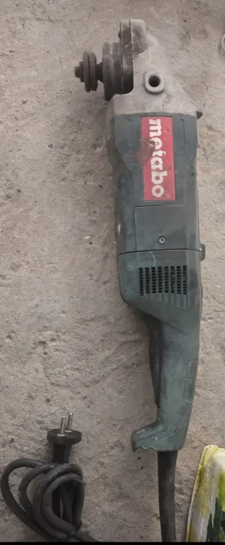 Amoladora Metabo