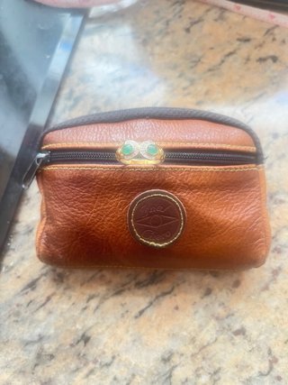 Anillo Oro 18kt con 2 esmeraldas y 10 diamantes