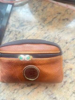 Anillo Oro 18kt con 2 esmeraldas y 10 diamantes