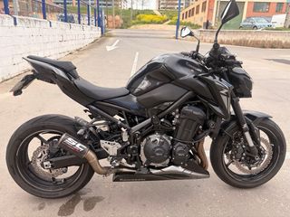 Kawasaki Z900 Negra