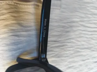 Gafas de sol negras