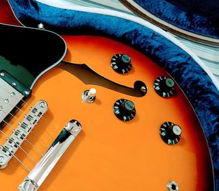 potes guitarra bruja control volumen y tono knobs