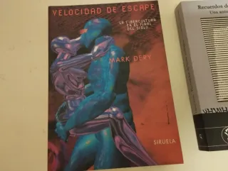 Dos libros sobre la Tecnología Analógica y Digital