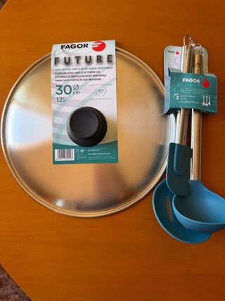 Tapa 30cm y Set Utensilios Cocina Fagor