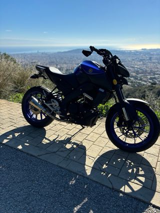 Yamaha MT-125 Negra y Azul
