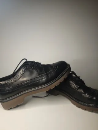 Zapatos estilo inglés negros