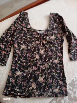 Camiseta M.de Breskha floral Talla M