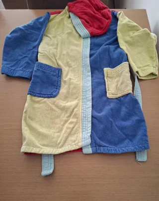 Lote de Ropa de Verano (Camisetas, pantalones...).