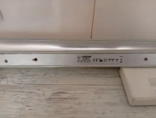 Lámpara lineal LED LANZINI