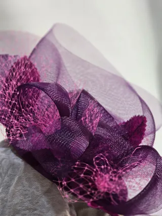Tocado fiesta morado y rosa