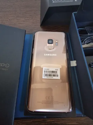 Samsung Galaxy S9 nuevo Dorado Completo