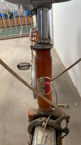 Bicicleta antigua naranja RABASA DERBI
