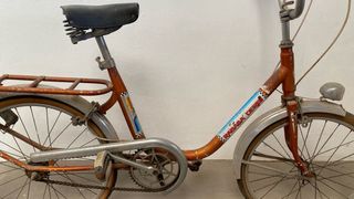 Bicicleta antigua naranja RABASA DERBI