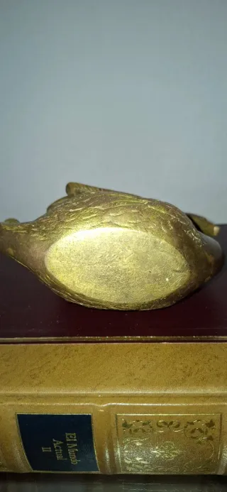 Cisne de bronce vintage