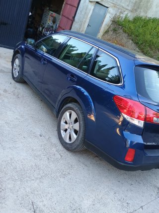 Subaru Outback 2011