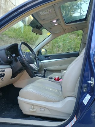 Subaru Outback 2011