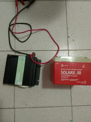 Inversor 500W y Batería Solar 30Ah