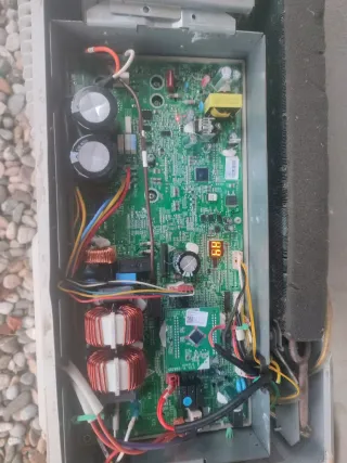 REPARACION. Y MANTENIMIEYO AIRE  ACONDICIONADO