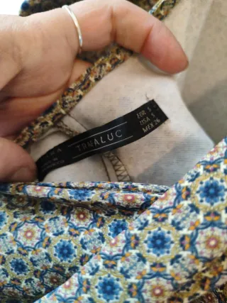 Mono espalda abierta beige y azul