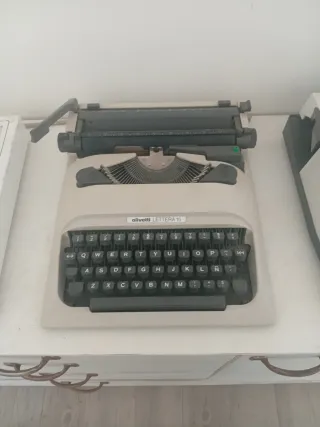 Olivetti Lettera 10 Máquina de Escribir