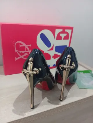 Zapatos Stilettos, tacon alto Talla 35