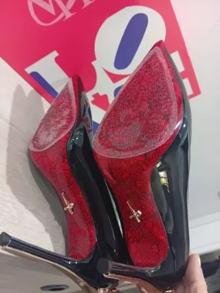 Zapatos Stilettos, tacon alto Talla 35