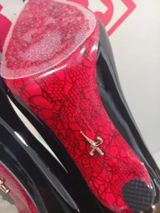 Zapatos Stilettos, tacon alto Talla 35