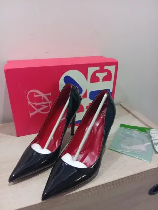 Zapatos Stilettos, tacon alto Talla 35