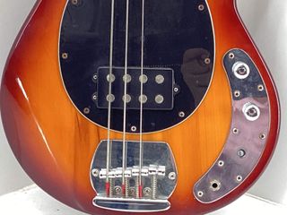 bajo electrico kohler music man stingray