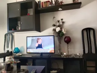 Mueble y 2 sillas por 200€ en Elche