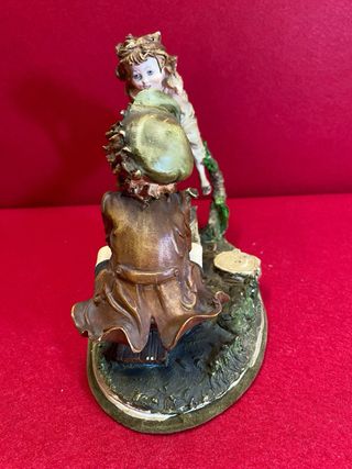 Figura Capodimonte Niños en Balancín