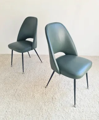 2 sillas estilo Eero Saarinen. Vintage 60s.
