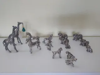 Lote 16 Figuras Metal Plata Vieja y Circonitas