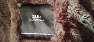 Abrigo plumífero Zara mujer amarillo