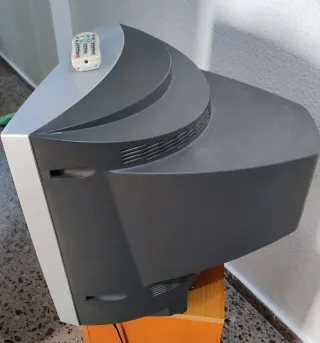 Televisor CRT Sanyo 21” + mando original