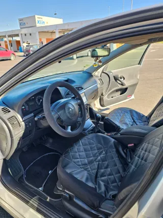 Renault Laguna 2005
