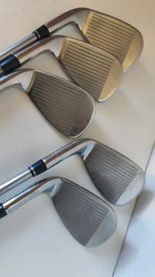 Hierros Wilson C200 (6-PW) Varilla Grafito 75-R