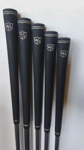 Hierros Wilson C200 (6-PW) Varilla Grafito 75-R