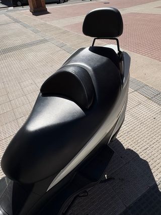 Moto 125cc Suzuki Burgman