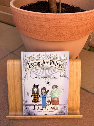 Y llegó Hicklebee-Riyatulle (Escuela de frikis 2)