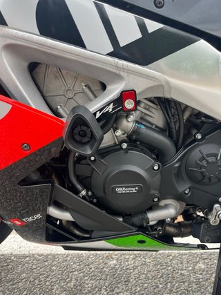 Aprilia RSV4 RF 2019