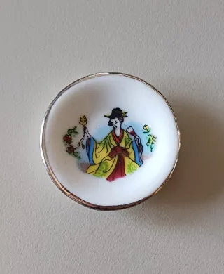 Tacita con plato y jarra pequeña miniatura
