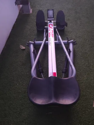 Máquina de remo móvil