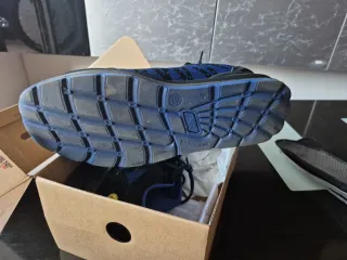 Zapatos de seguridad BEEWORK negros y azules