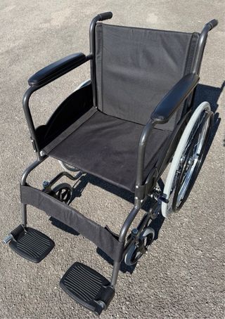Sedia a rotelle Mobiclinic Pro