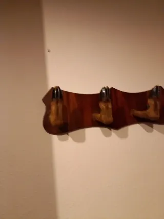 Perchero de madera antiguo