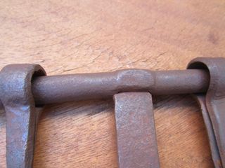 Cerrojo antiguo de forja centenaria, 20.5 cm.