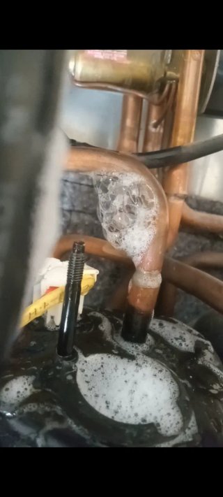 Aíre acondicionado, electricidad, fontanero